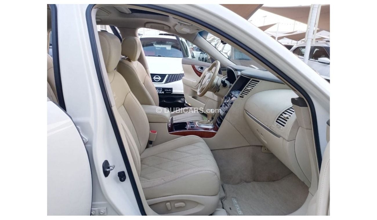 Infiniti FX35