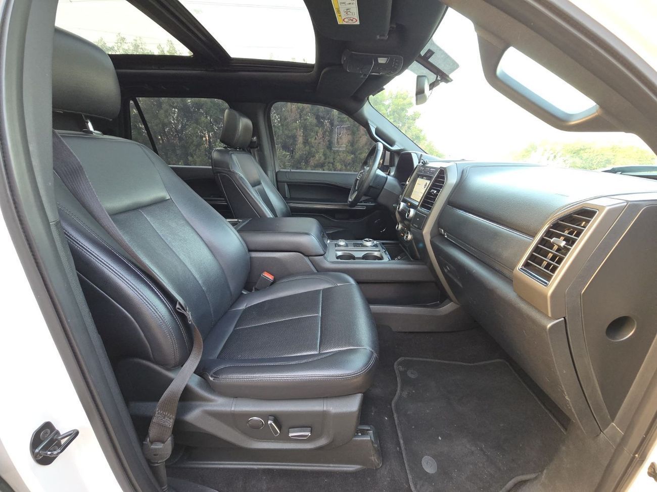 Ford Expedition XLT 3.5L (380 HP) 4WD FORD EXPEDITION XLT 2019 GCC FULL OPITION // PERFECT CONDITION