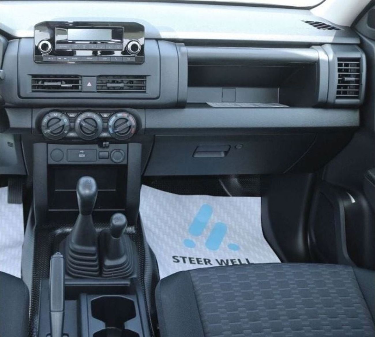 Mitsubishi Triton First Showroom to have the New Shape L200 Triton GLX 2024 /2.4L Petrol 4WD / For Export