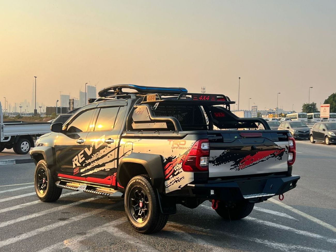 تويوتا هيلوكس 