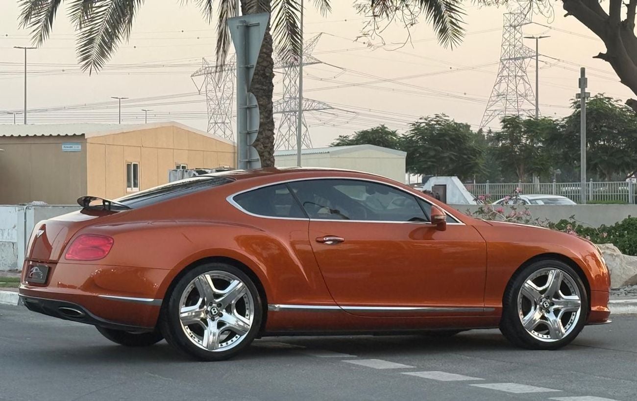 Bentley Continental Mulliner 6.0L Coupe Bentley Continental GT W12 2012 GCC Specs Full Service History in Low Mileage Sp