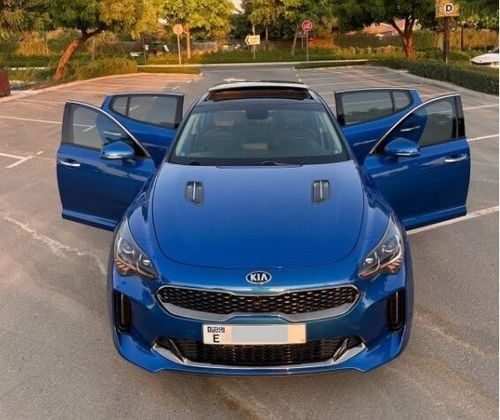 كيا ستينجر 2.0 L turbo