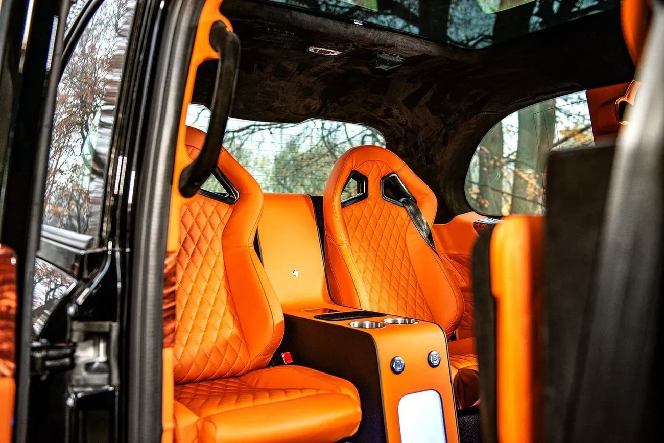 أل اي في سي TX LEVC TX5 TAXI Hybrid-Electric KAHN CONVERSION (EXPORT ONLY) RIGHT HAND DRIVE