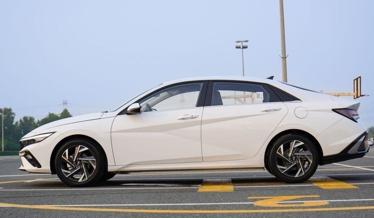 Hyundai Elantra 3years warranty and 2 years service Contact number 0507273386