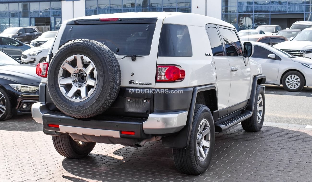 تويوتا إف جي كروزر GXR