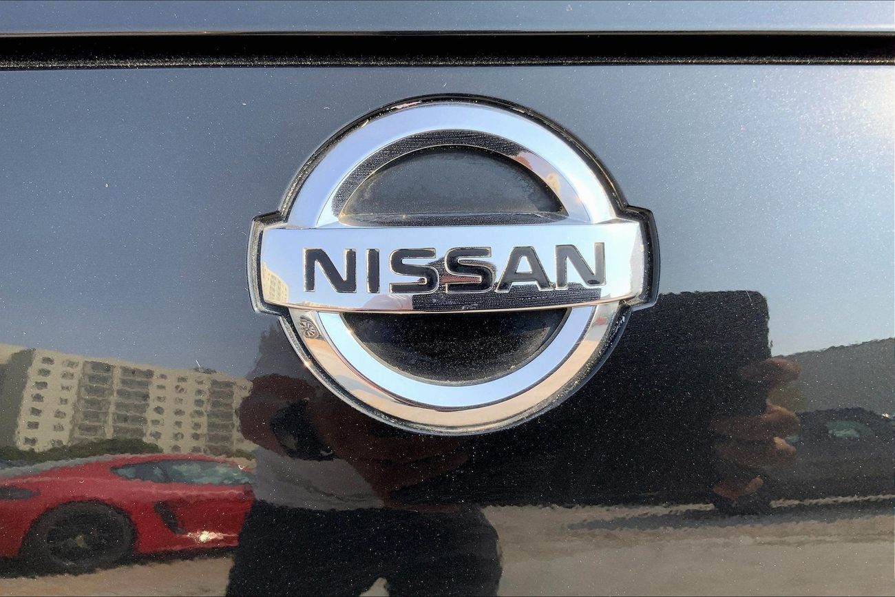 نيسان 370Z Standard