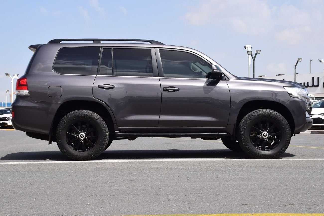 Toyota Land Cruiser VXR VX FULL OPTION DIESEL 4.5L RHD (Export Only)