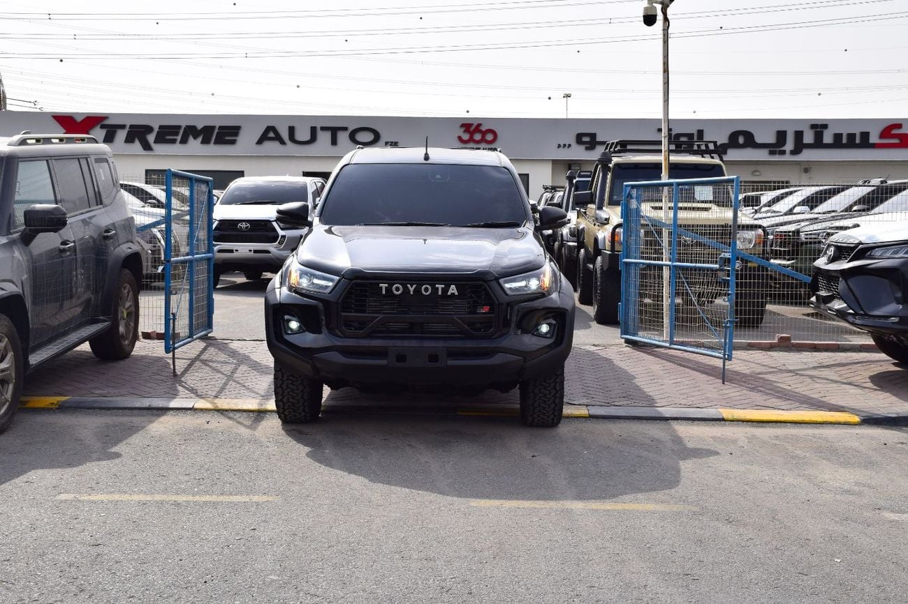 Toyota Hilux 4X4 Diesel 2.8L Right hand (Export Only)
