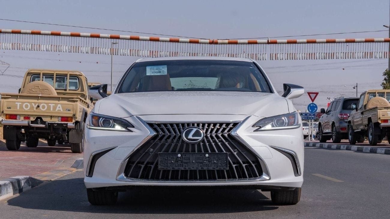 Lexus ES300h 2025 Lexus ES300h 2.5L AT Hybrid (White)