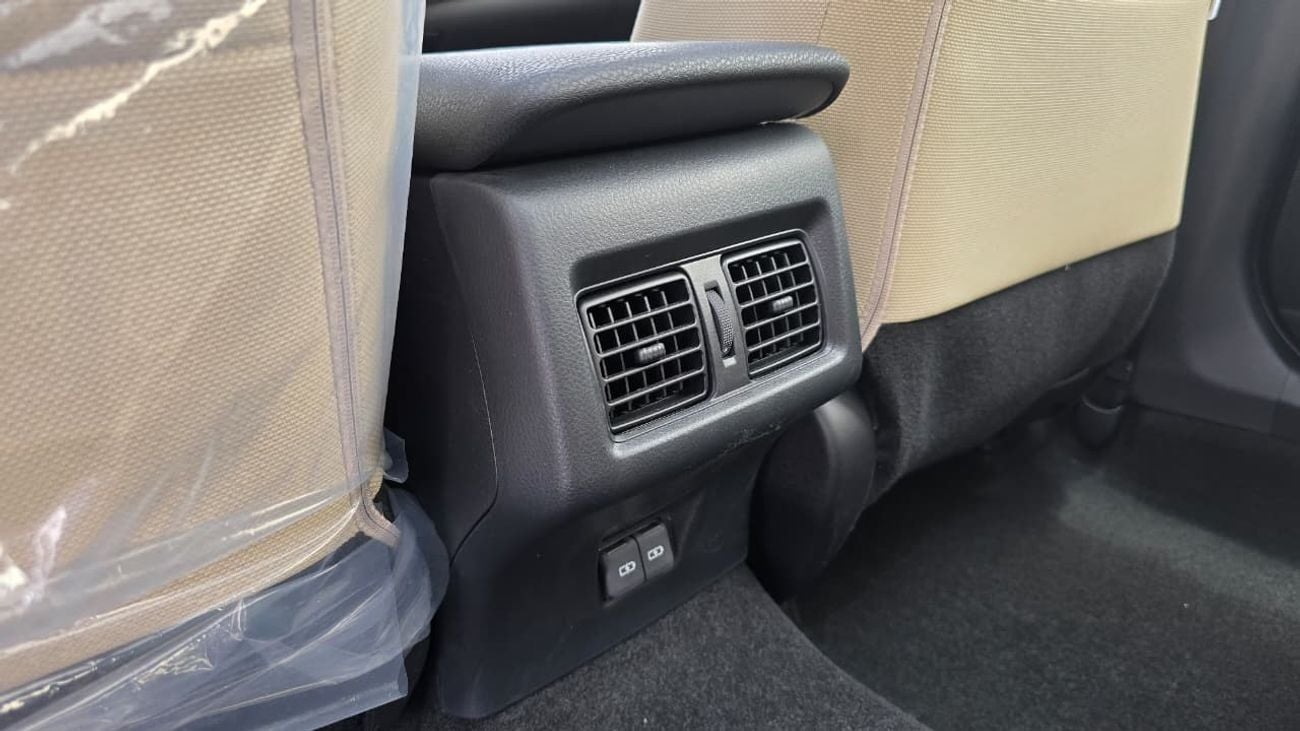 Toyota Camry XLE 2.5L Hybrid