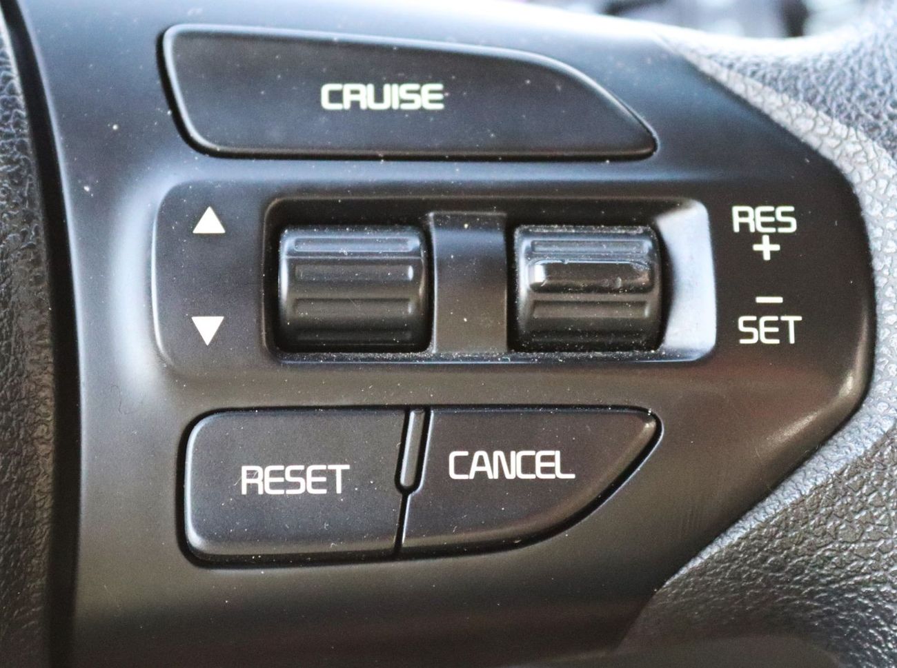 Kia Carnival 2020 Kia Grand Carnival LX (YP), 5dr MPV, 3.3L 6cyl Petrol, Automatic, Front Wheel Drive