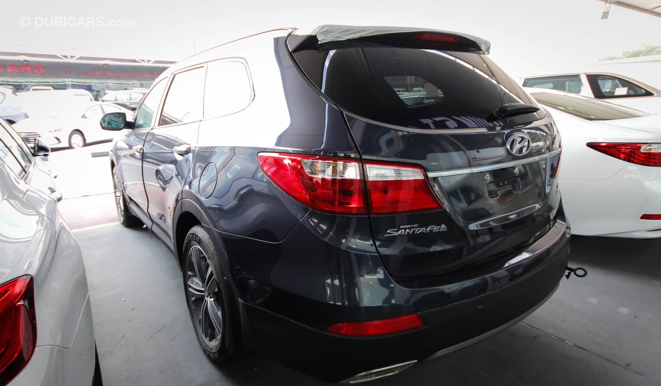 Hyundai Santa Fe Grand 3.3L 4WD