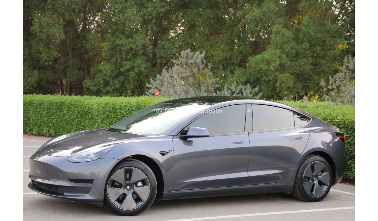 Tesla Model 3 TESLA MODEL 3 GCC 2023 Standard enhanced autopilot  Service history (under warranty) Original paint