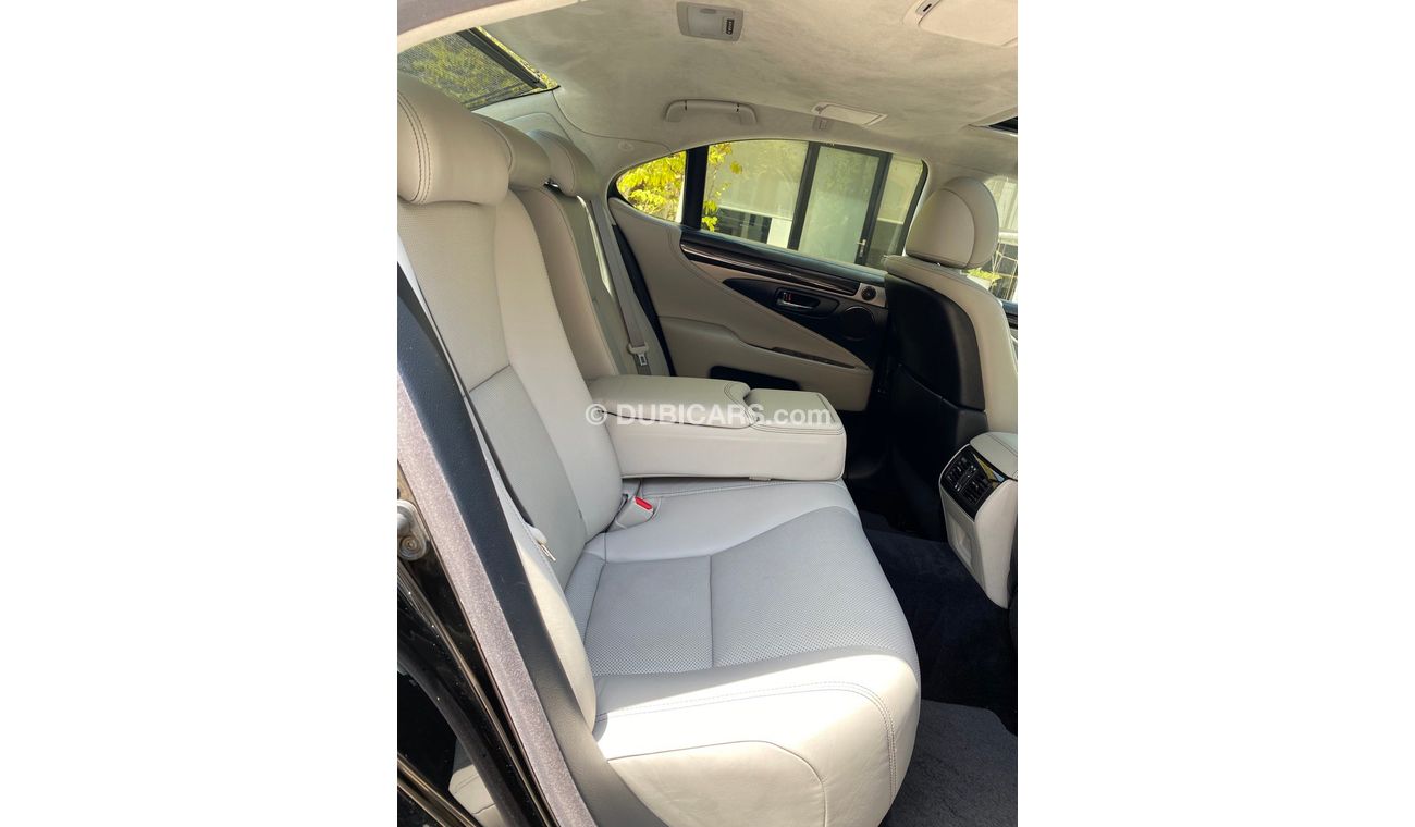 Lexus LS460 للبيع لكزس LS 460 2013