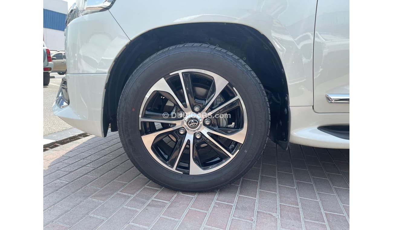 Toyota Land Cruiser TOYOTA LANDCRUISER VXR V8 5.7