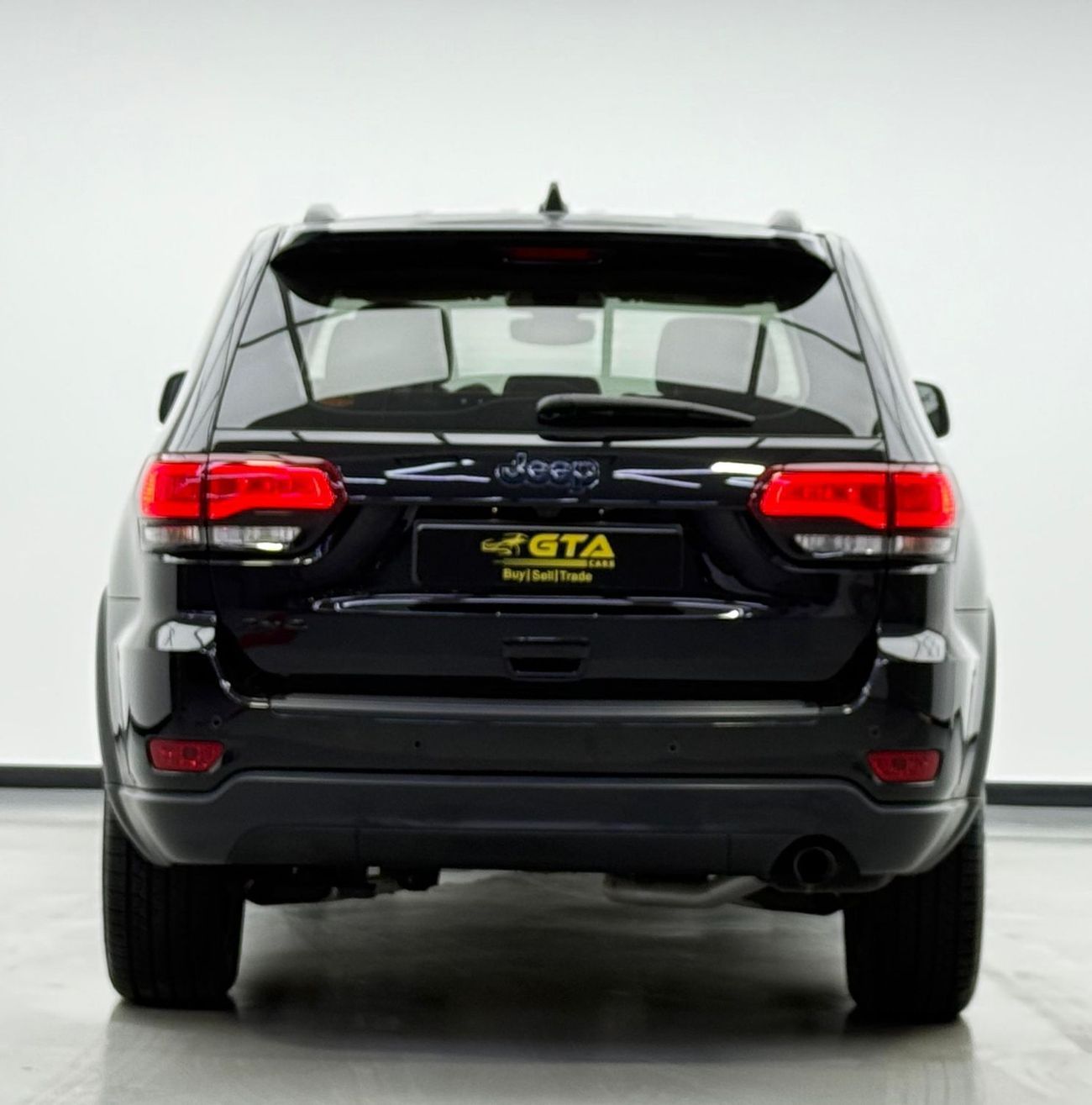 Jeep Grand Cherokee Overland 5.7L (360 HP) 2019 Jeep Grand Cherokee Overland, Warranty, Full Service History, Excellent