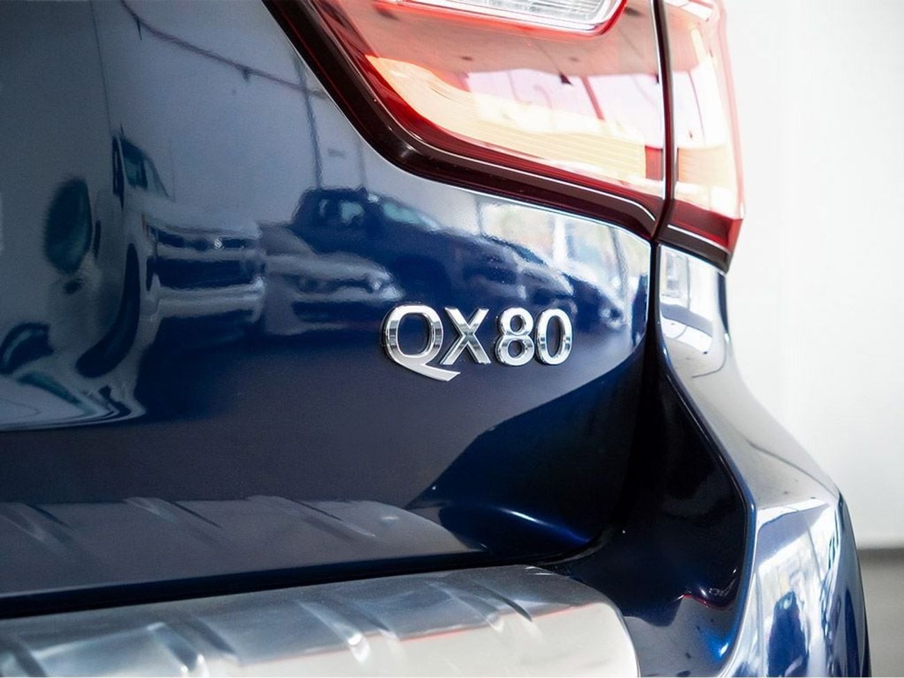 إنفينيتي QX80 Luxe Proactive 5.6L (400 HP)