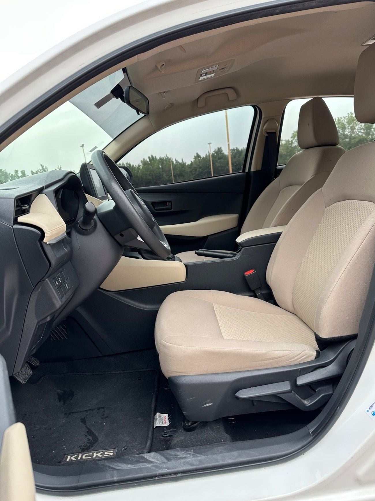 Toyota Yaris 1.5L E