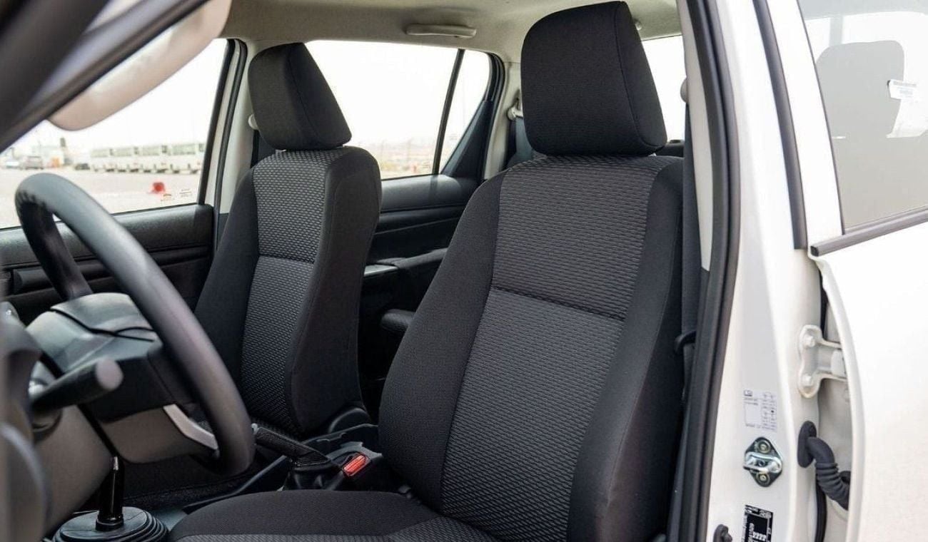 تويوتا هيلوكس GL Toyota Hilux 2.4L Diesel MT Basic Option MY2025
