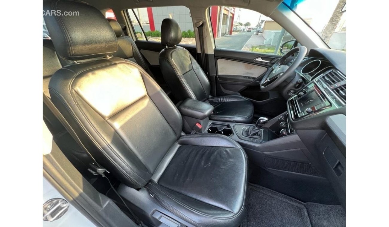 Volkswagen Tiguan VOLKSWAGIN TIGUAN TSI 2018 IN LOW MILEAGE WITH ONE YEAR WARRANTY