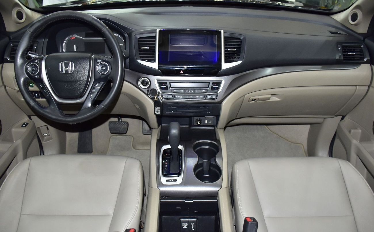 Honda Pilot Honda Pilot AWD ( 2017 Model ) in Black Color GCC Specs