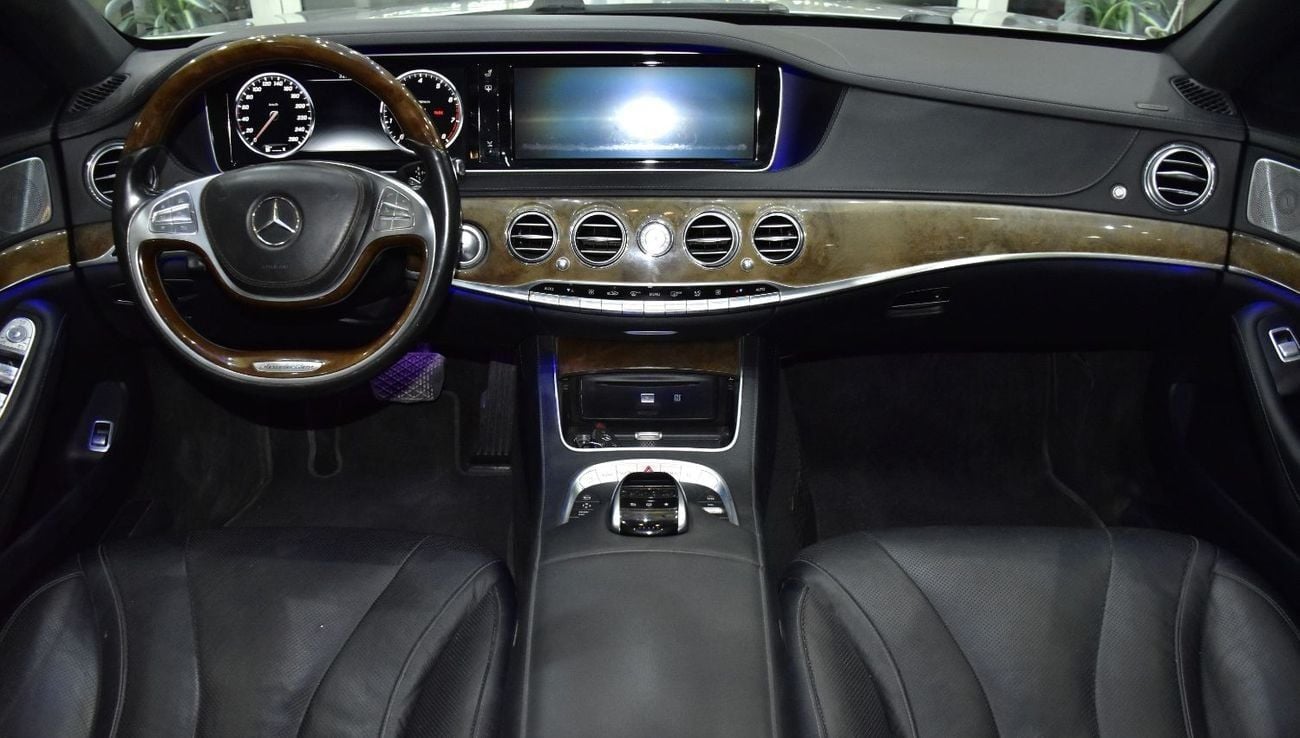 Mercedes-Benz S 550 EXCELLENT DEAL for our Mercedes Benz S550 ( 2016 Model ) in Silver Color American Specs