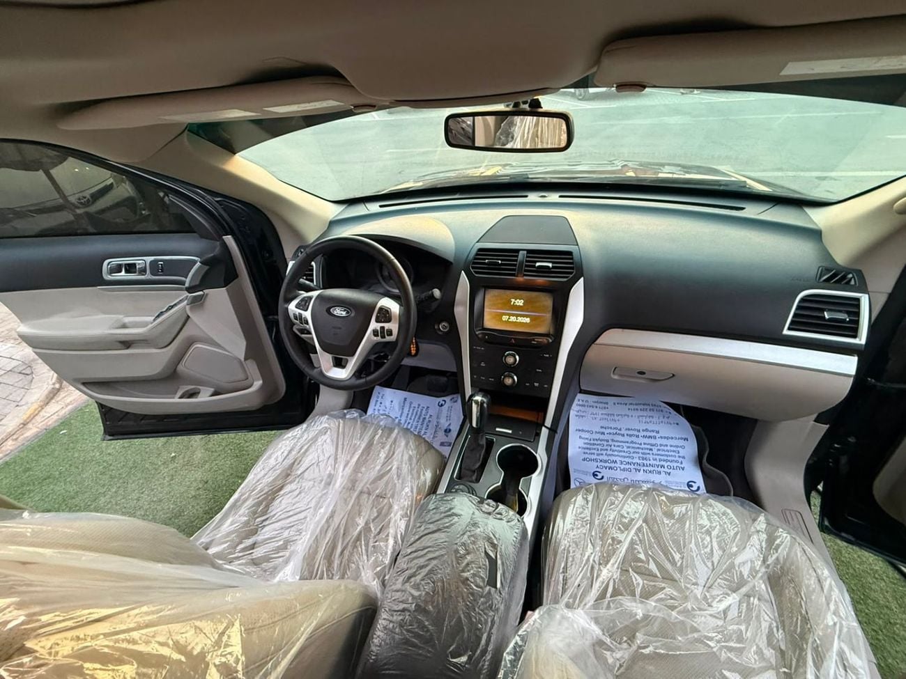 Ford Explorer XLT  LTH panoramic sunroof, 4x4
