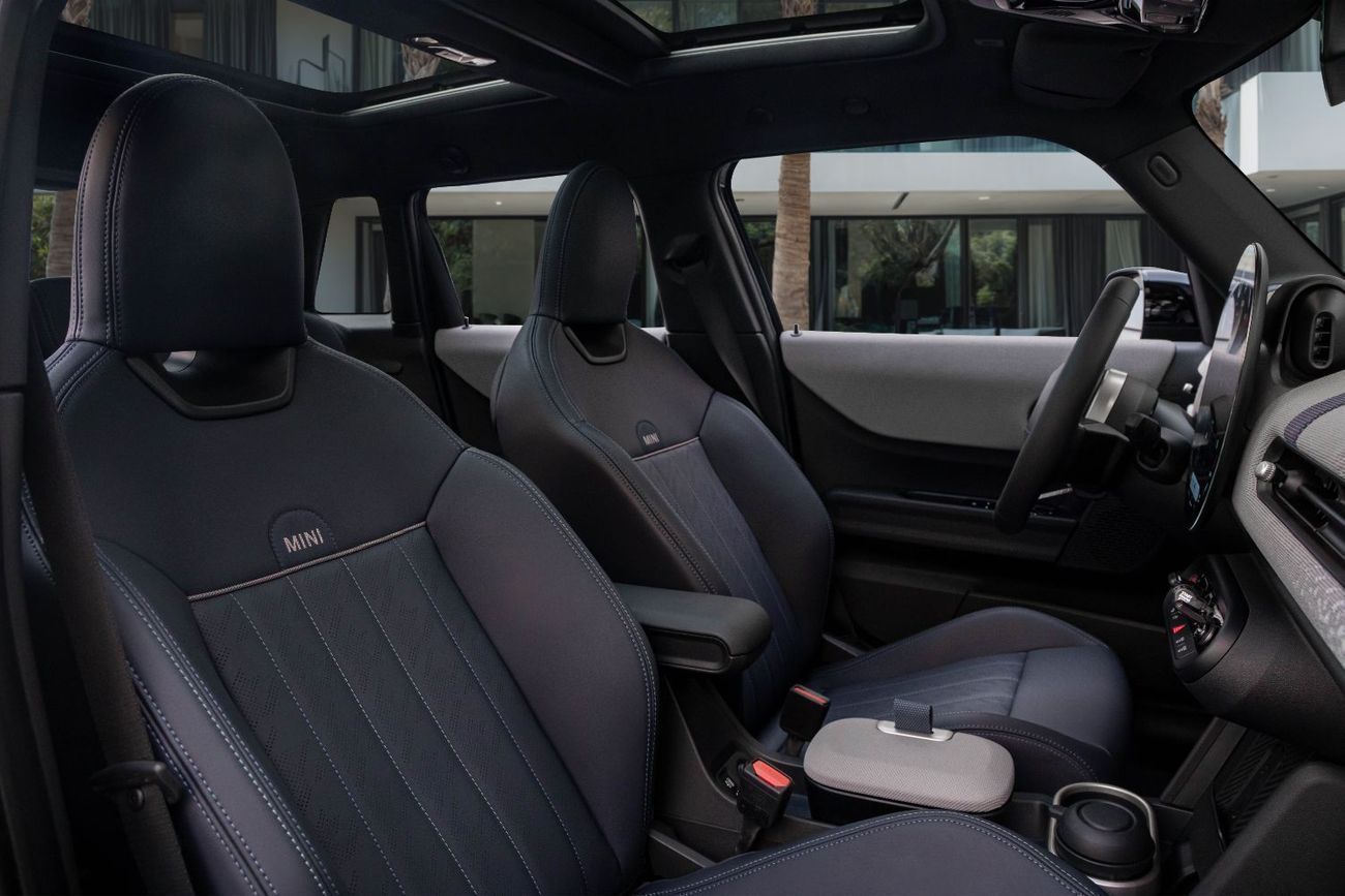 Mini Cooper S | 2,507 P.M | 0% Downpayment | Agency Warranty!