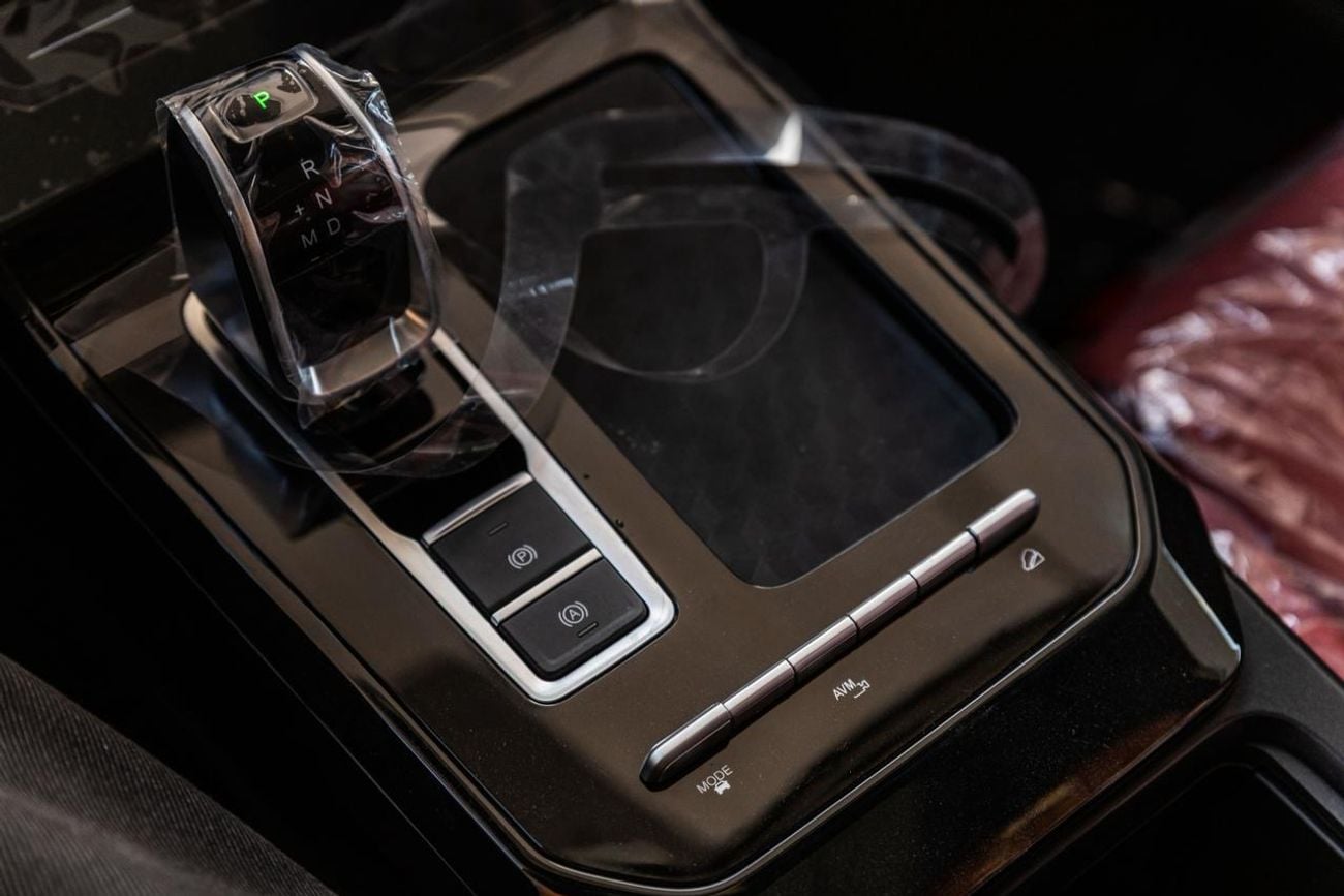 شيري تيجو 7 2026 CHERY TIGGO 7  1.5L SUV SQR7 150T FWD WHITE / BEIGE