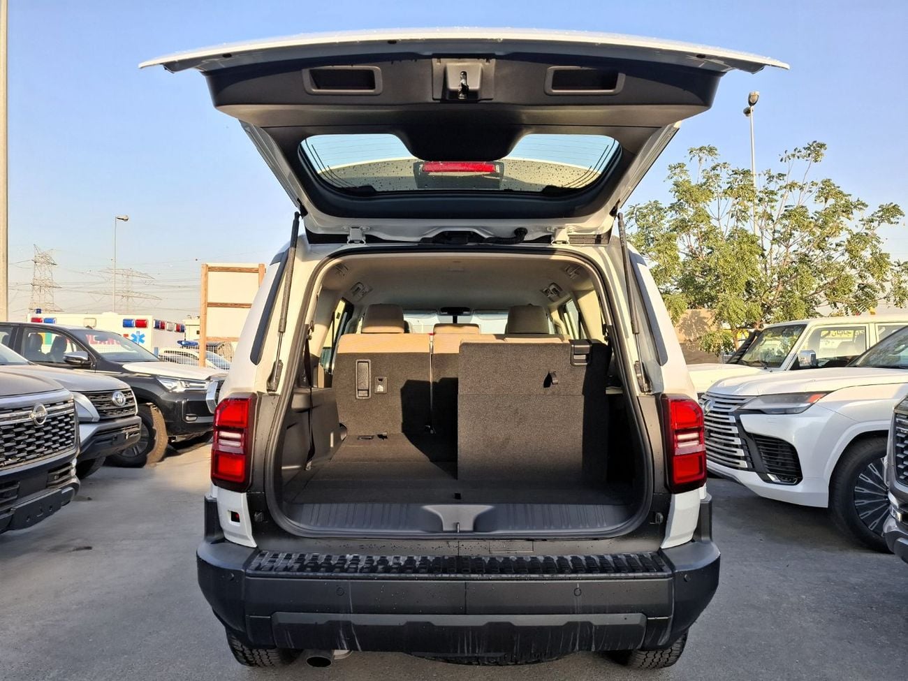 Toyota Prado Toyota Prado 2.8L 2026 Basic White Diesel (Export Only)