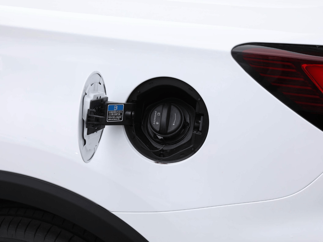 رووي RX5 ROEWE RX5 PLUS 2025 1.5A/T(MG RX5 CHINA VERSION)