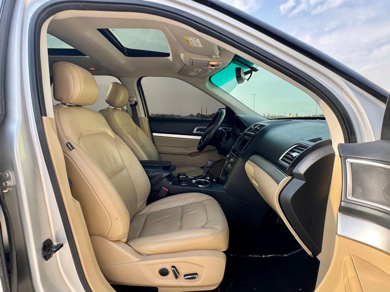 فورد إكسبلورر 2016 Explorer XLT- Panoramic Full Option,GCC