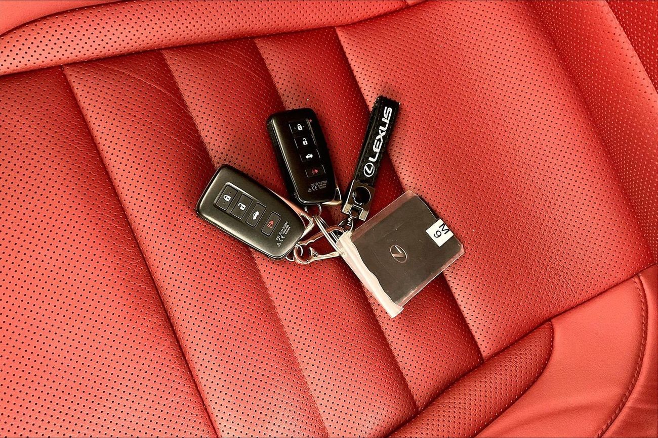 لكزس IS 350 F Sport Platinum | Carnival Sale • UP TO AED 20,000 OFF | شامل الضمان | 0 ﺪﻔﻋﺓ ﺃﻮﻟﻯ