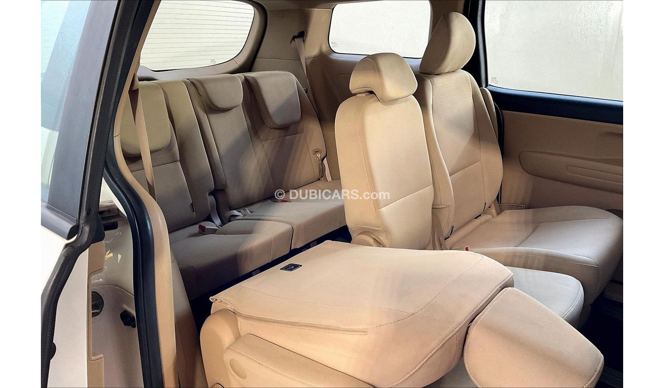 كيا كارنيفال LX