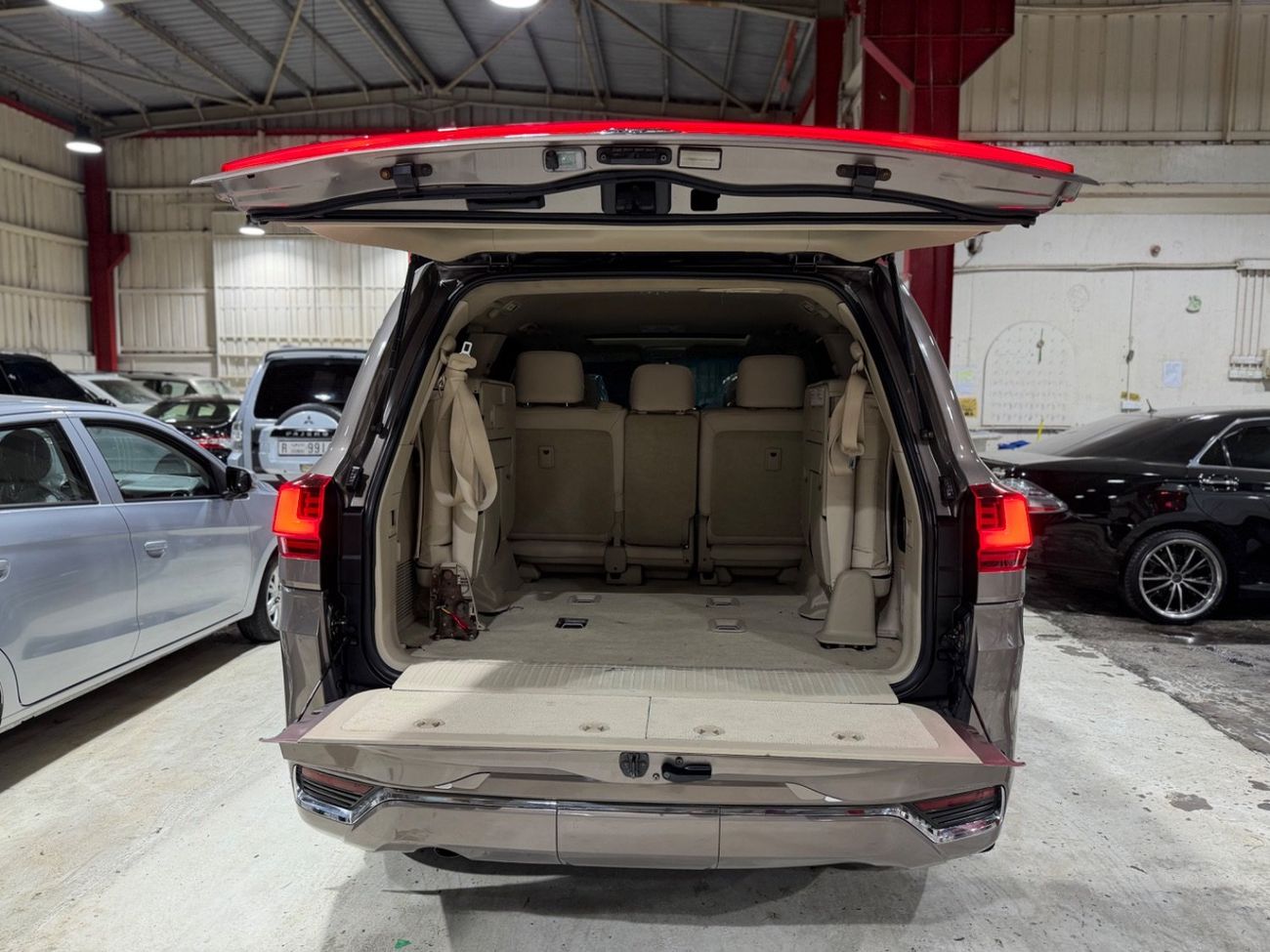 Toyota Land Cruiser GXR+ 4.0L