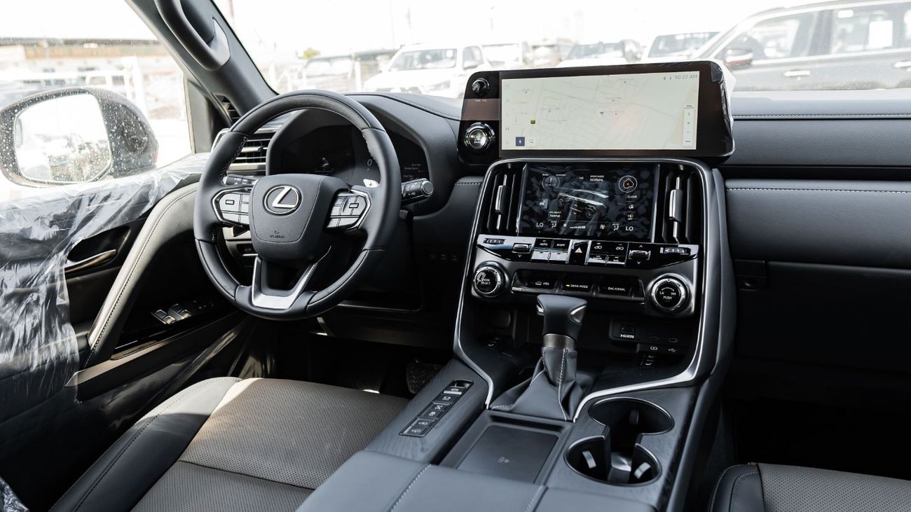 Lexus LX 600 2025 Lexus LX600 Overtrail 3.5L AT Petrol (Beige-Black) No MarkLevinson