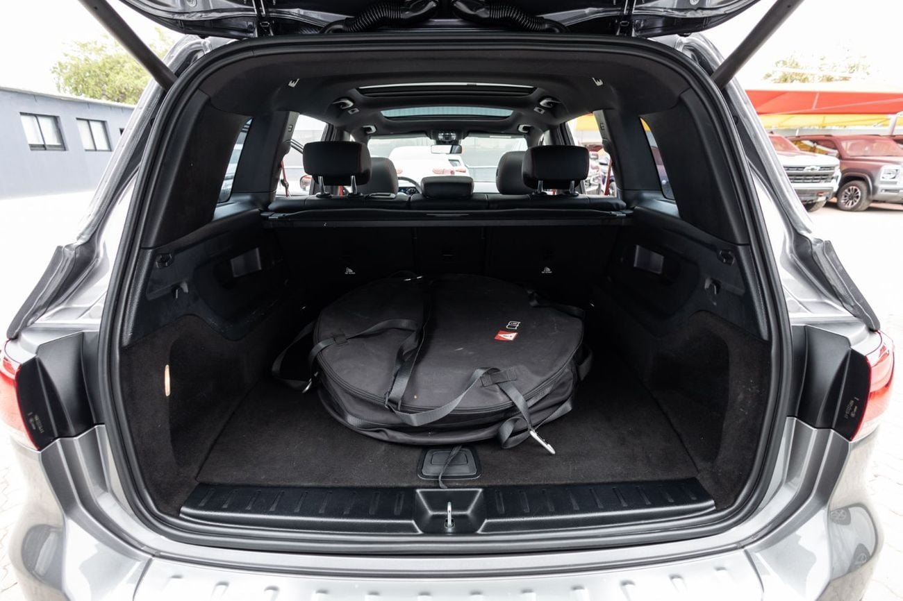 مرسيدس بنز GLB 35 4MATIC 2.0L (302 HP)