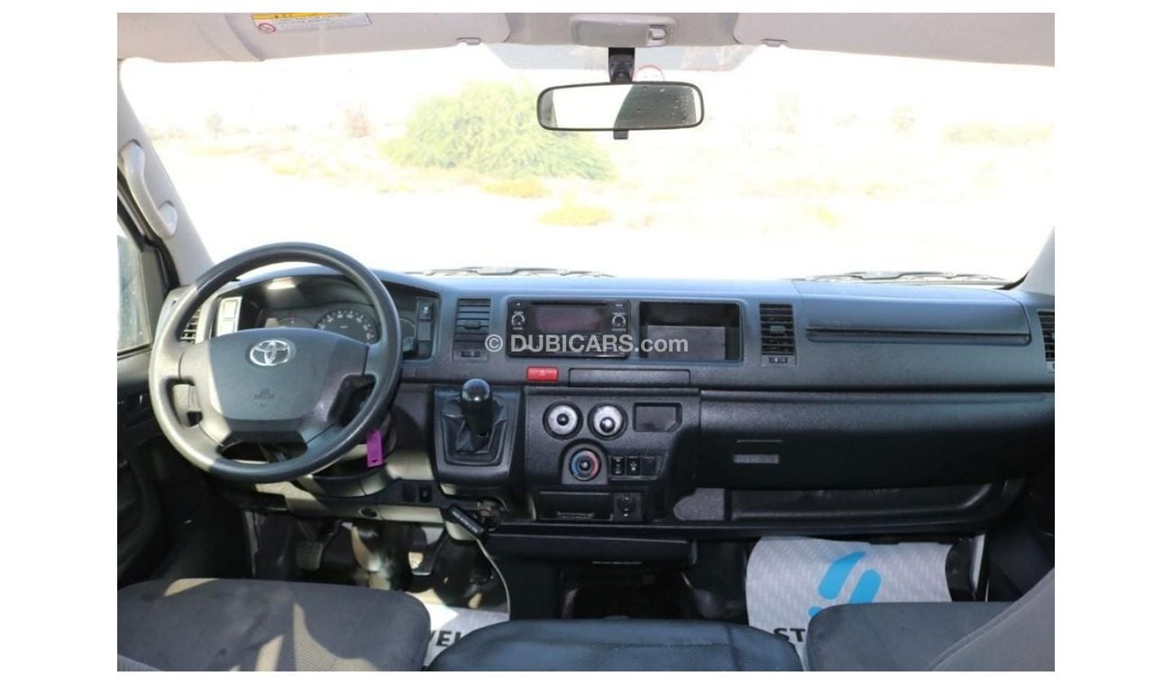 Toyota Hiace GL - High Roof LWB High Roof 13 Seats | Passenger Van | GCC Specs | Excellent Condition