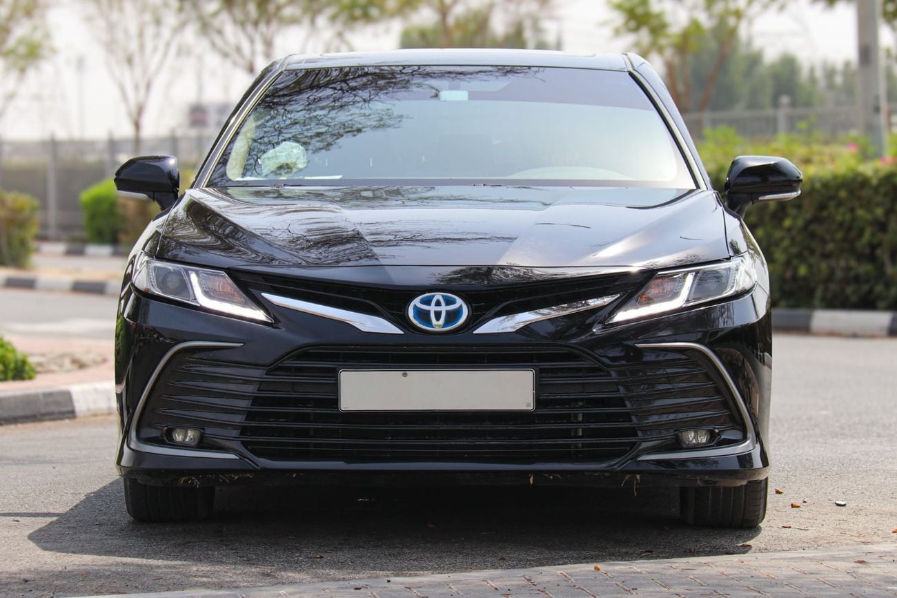 Toyota Camry GLE HEV 2023 Toyota Camry Hybrid GLE Full Option | Premium Hybrid Sedan for Export from Dubai