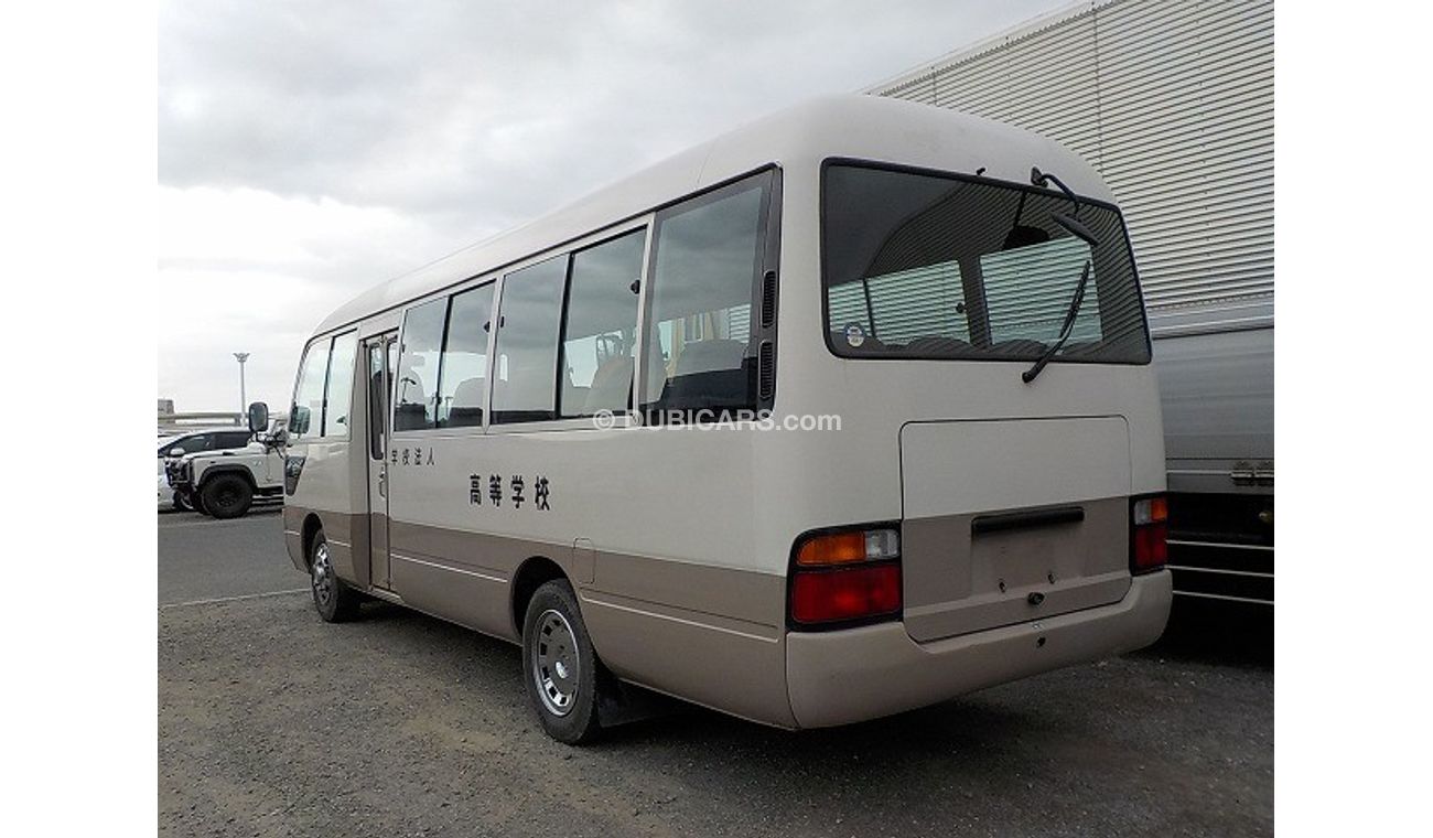 Nissan Civilian 1994