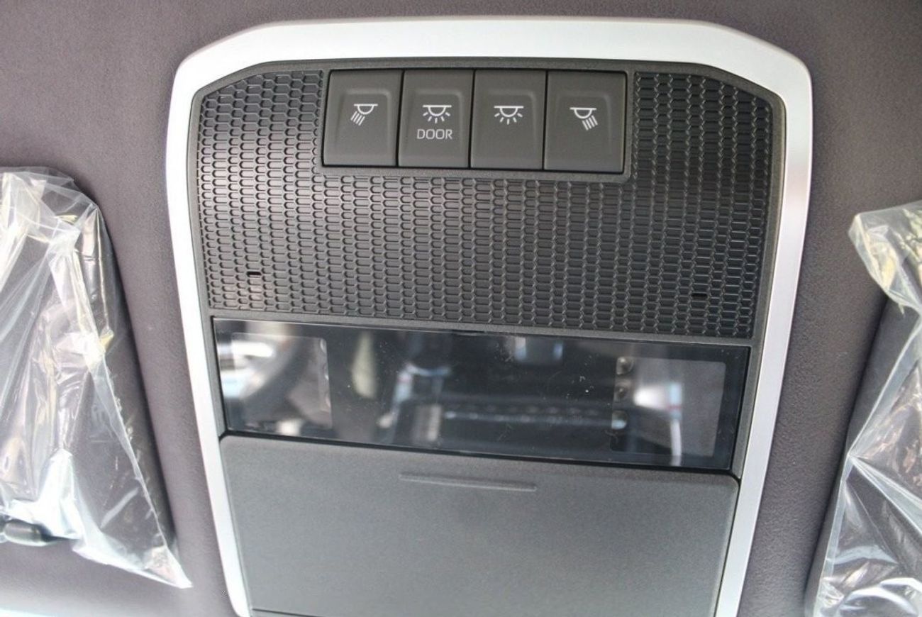 تويوتا لاند كروزر تويوتا باند كروزر GXR 4.0 بترول 2023