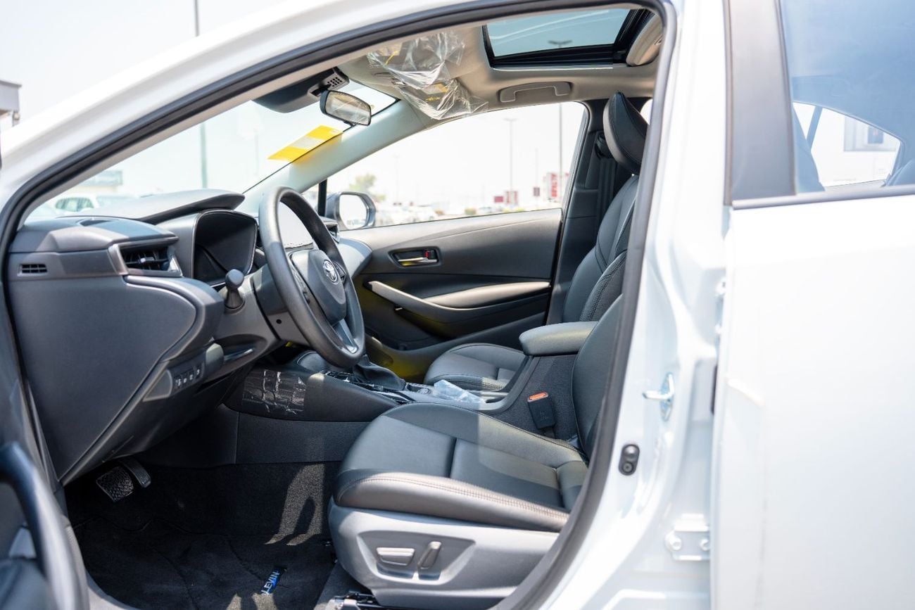 تويوتا ليفين تويوتا ليفين سبورت 2025 النسخة السوداء 1.8 لتر هجين