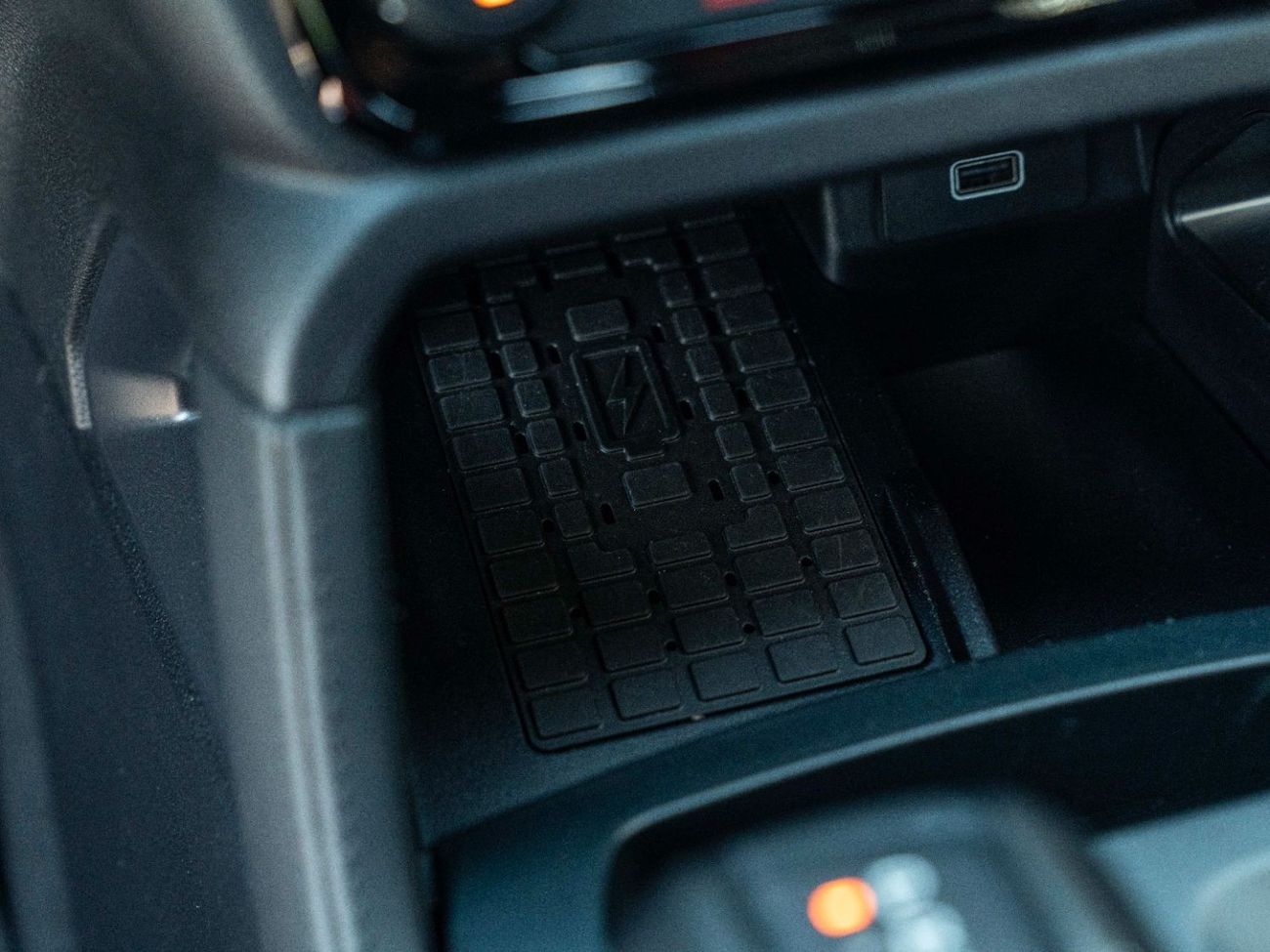 فورد رينجر رابتور AED 3,302 PM • RANGER RAPTOR • OFFICIAL FORD AGENCY WARRANTY AND SERVICE PLAN UNTIL 2028 OR 100K KMS