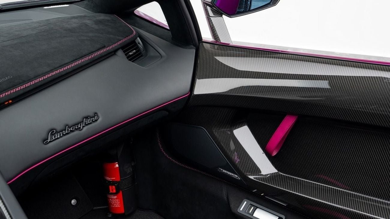 Lamborghini Aventador SVJ Roadster - 2021 - GCC Specs