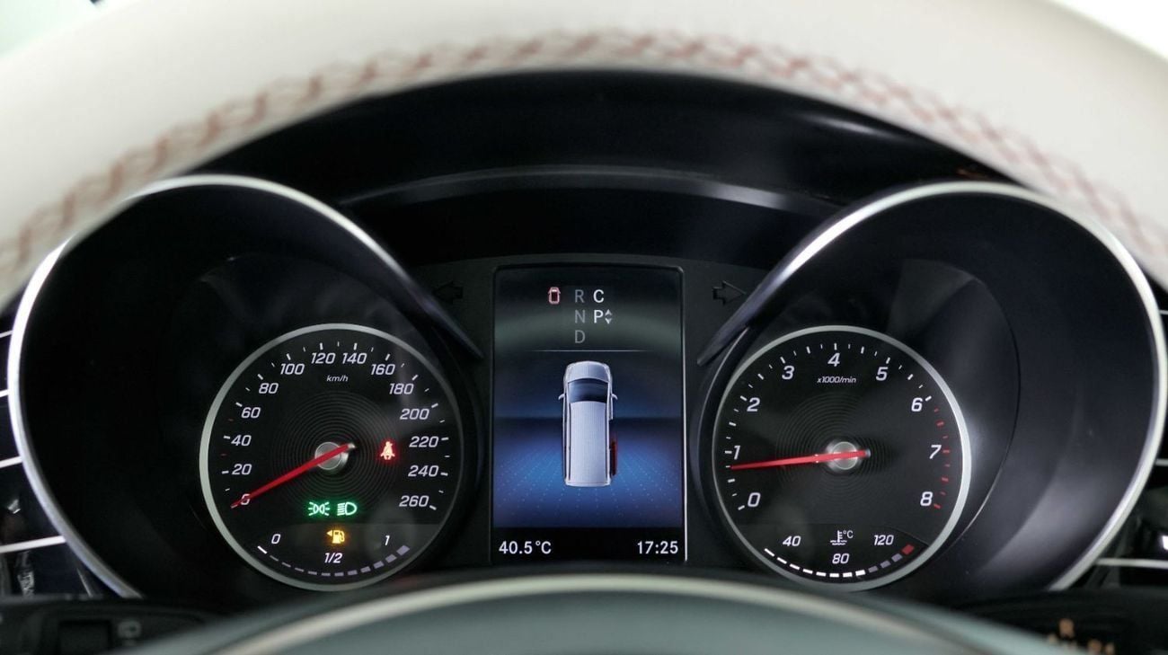 Mercedes-Benz V 250 Std 2.1L VIP-Star Light System-Low Mileage-Maybach Wheels-Rear Seats Entertainmen