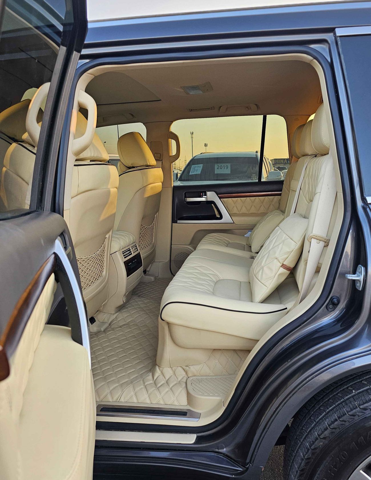 Toyota Land Cruiser / VXR V8 / SHP  2023 / FULL OPT/LOT#24746