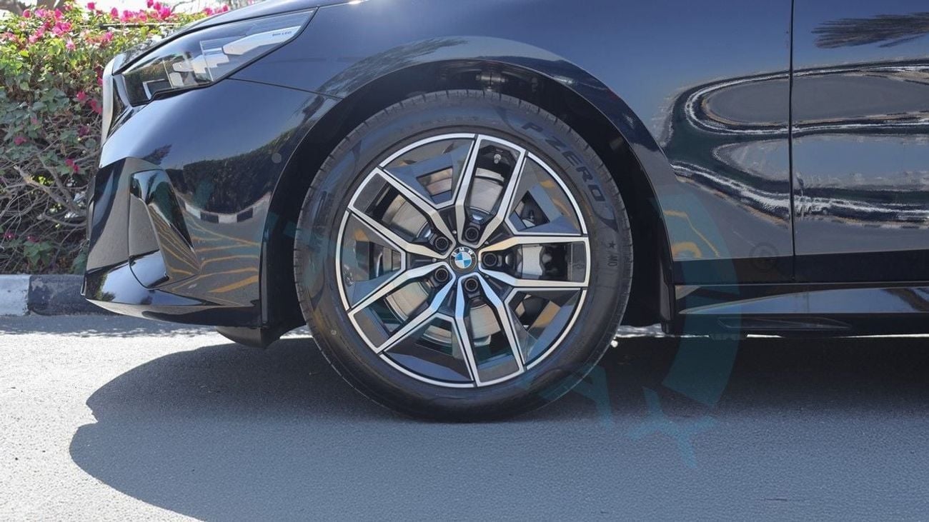 BMW 530i M 2.0T 2026 RWD 0Km With 3 Years Or 100,000Km Warranty