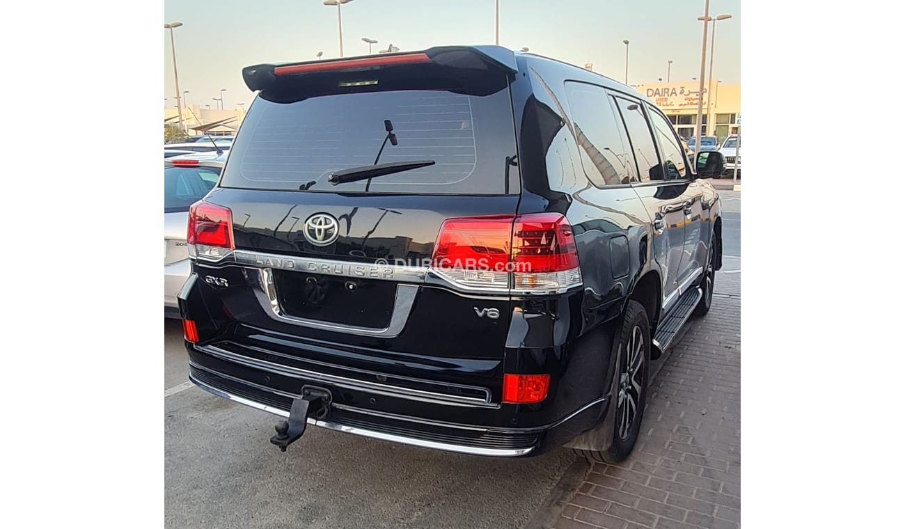 تويوتا لاند كروزر