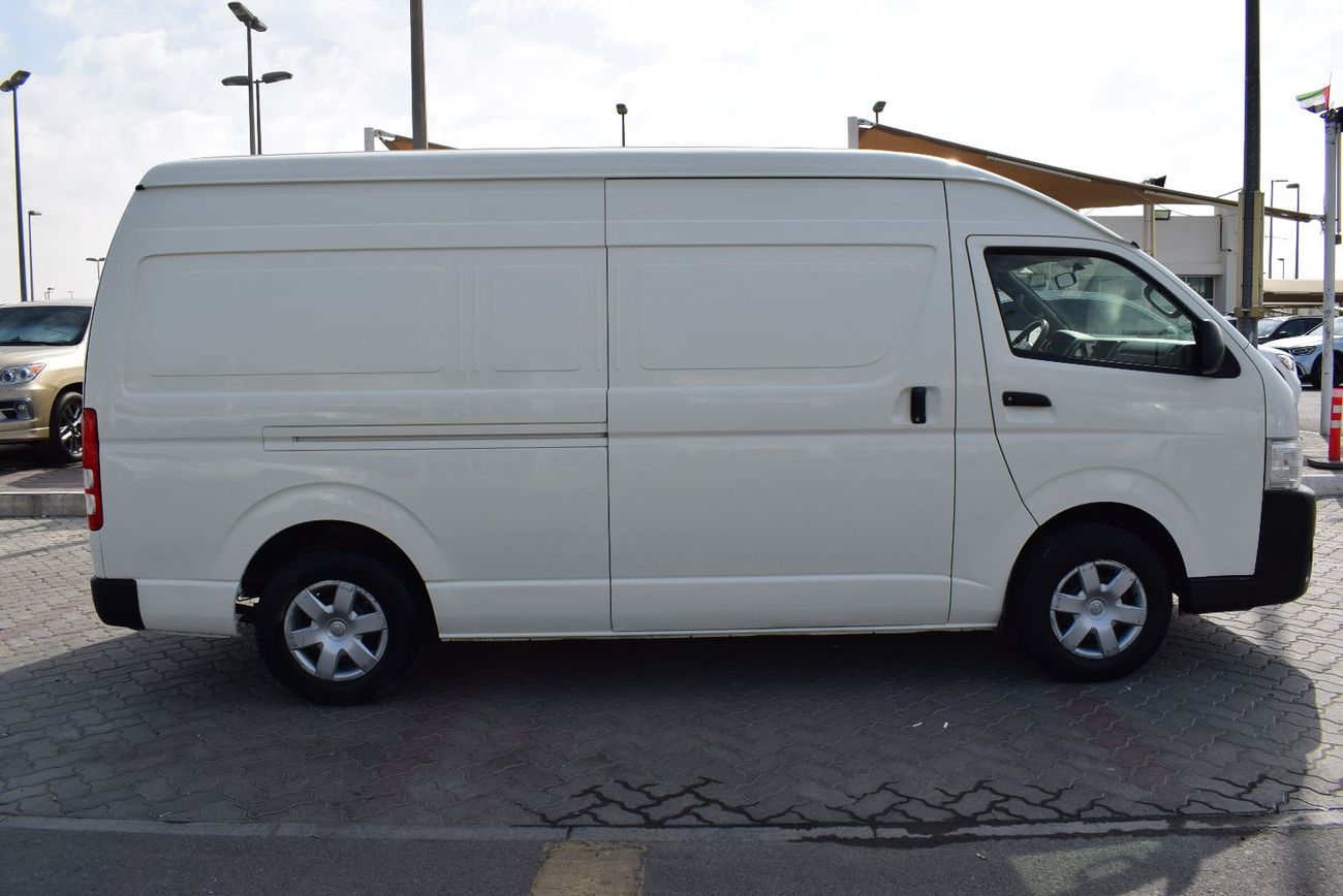 Toyota Hiace Toyota Hiace GLS -High Roof  Panal Van 2.7L:model:2021
