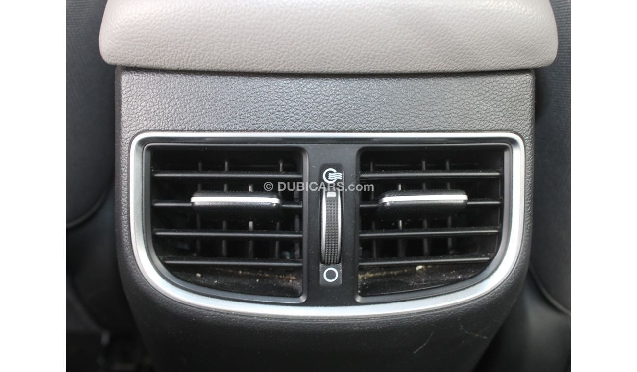 هيونداي إلانترا هيونداى النترا 2020 خليجي فضي بحالة ممتازة بدون حوادث